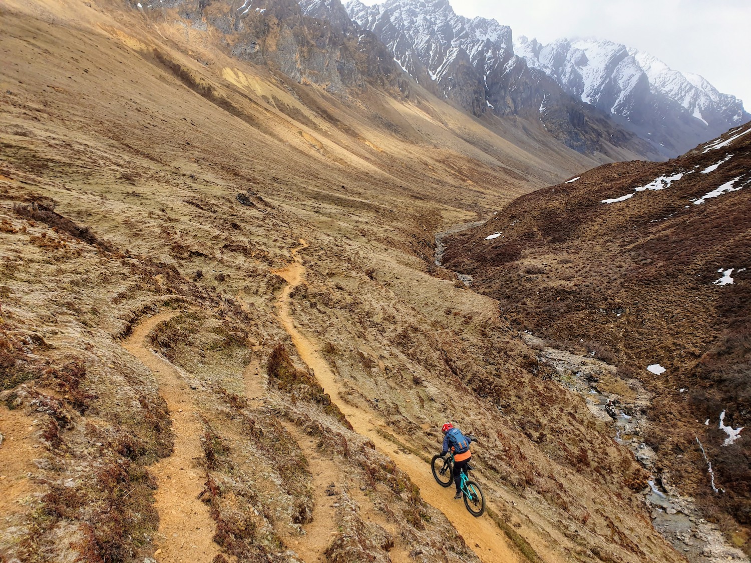 Shodu to Domshiza. 22 km ride and drive to Thimphu for one hour